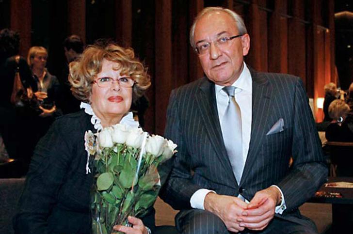 Марина Неёлова с мужем